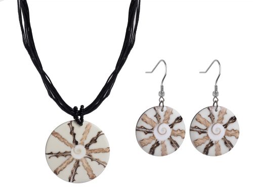 683121 NATURAL NECKLACE AND EARRING, ROUND SHAPED MEDAL WITH MUD-RIVER PATTERN