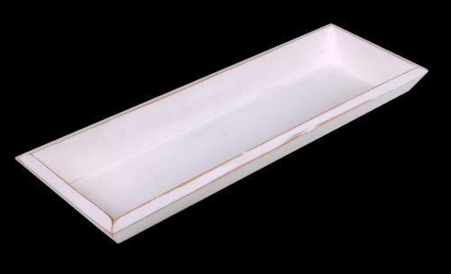 K422343 WOODEN UNDERPLATE OBLONG WHITE