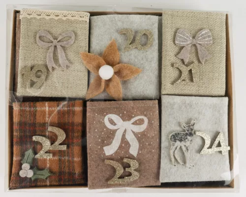 TEXTIL ADVENTI NAPTÁR SZÜTYŐ, 24 NAP, BARNA