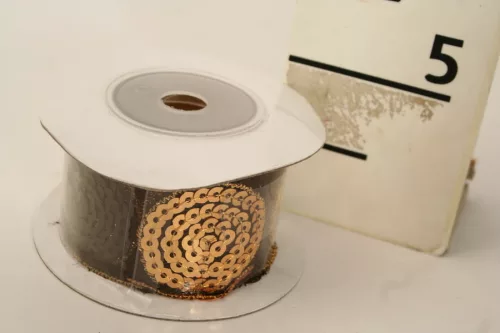 SZALAG ORGANZA, FLITTERES KÖRREL, ARANY-FEKETE